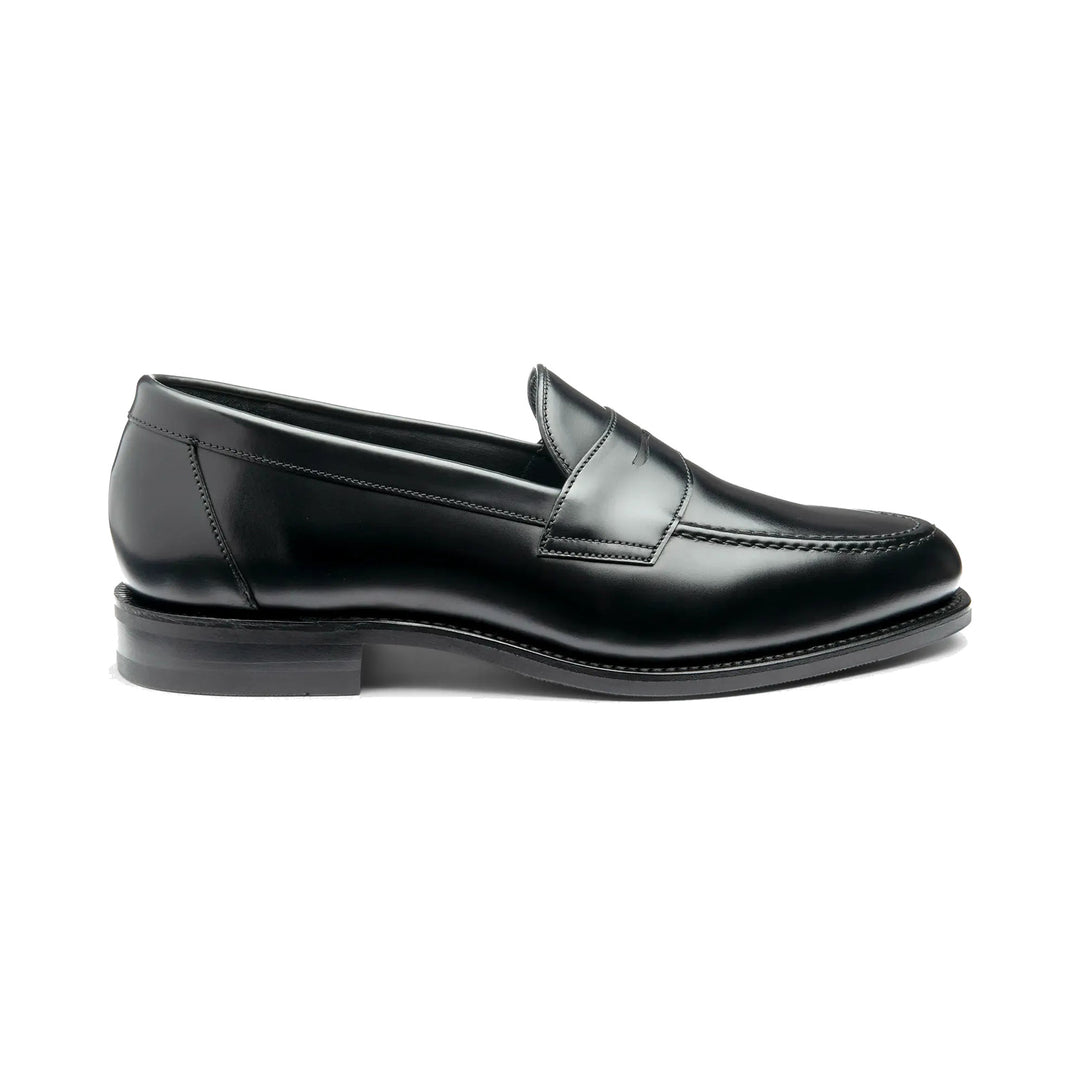 Loake Imperial sort poleret læder loafer set fra siden