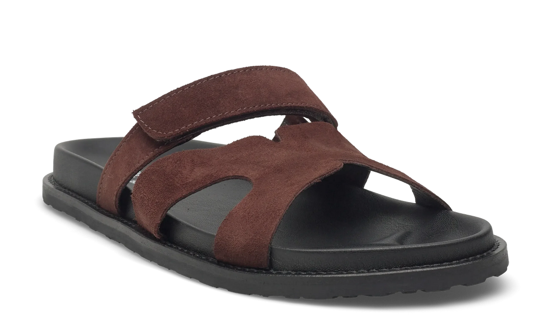 Steve Madden Manu Mørkebrun Ruskinds Sandal