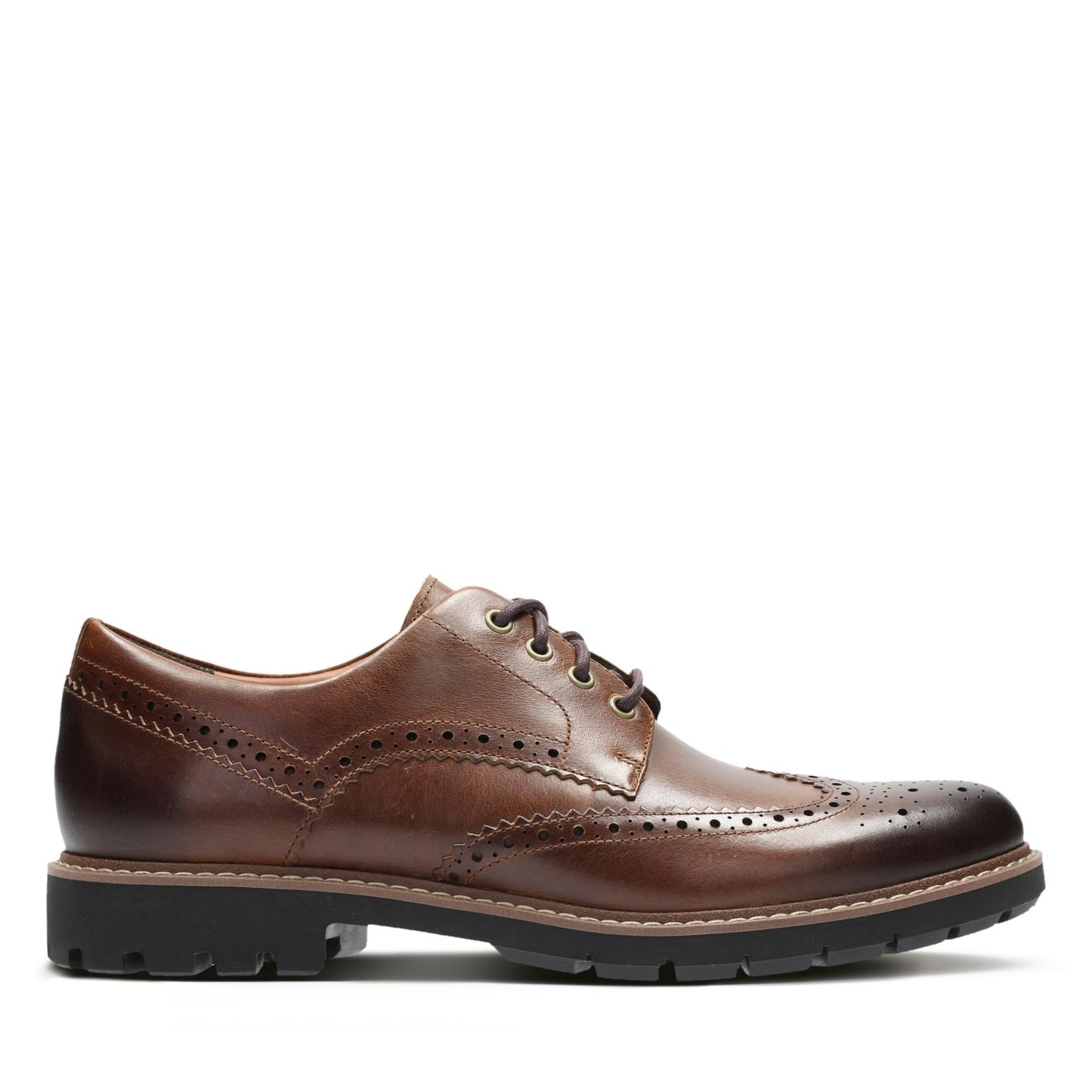  The cleated rubber sole offers unbeatable grip and a masculine appeal to these men's brogues.